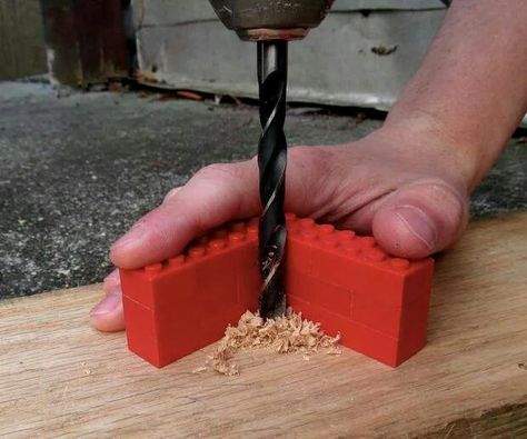 Lego guide to drill straight holes Astuces Diy, Homemade Tools, Woodworking Jigs, Woodworking Techniques, Woodworking Tips, Home Repair, Cool Tools, Diy Woodworking, Woodworking Crafts