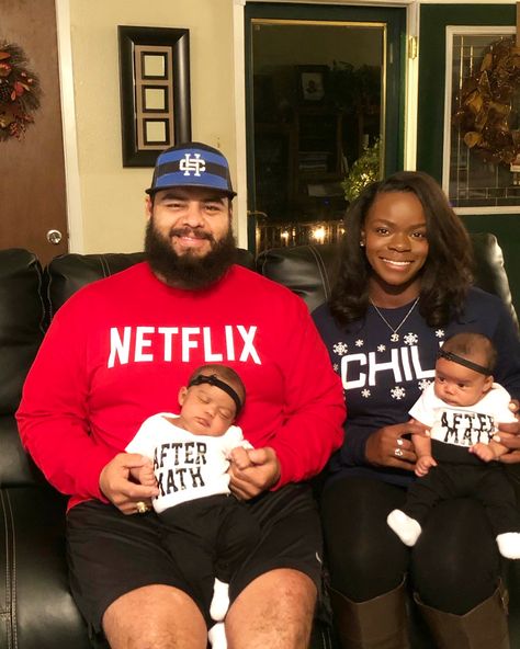 Netflix And Chill Halloween Costume, Netflix Chill, Diy Costume, Netflix And Chill, Family Costumes, Family Halloween Costumes, Family Halloween, Diy Halloween Costumes, Diy Costumes