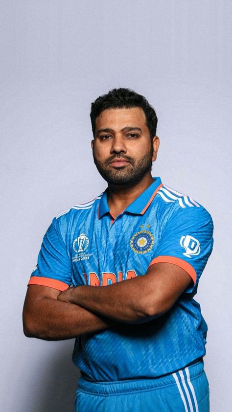 Indian Cricketers Photos, Rohit Sharma Portrait, Iit Wallpapers, Gully Cricket, Rohit Sharma Wallpaper, Momos Recipe, Indian Cricketers, Male References, Cricket Quotes