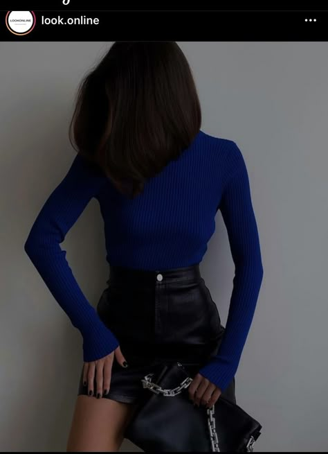 Cobalt Blue Outfit, Blue Sweater Outfit, Blue Outfit, Blue Sweater, Colourful Outfits, Black Skirt, Black Outfit, Outfits Casuales, Primavera Estate