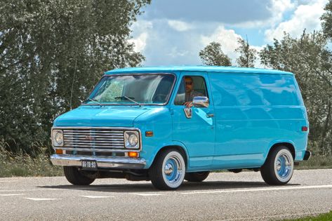 GMC Vandura 1975 (2592) | 1975 GMC Vandura - 5733cc GM LM1 V… | Flickr Gmc Vandura, Gmc Suv, Chevrolet Van, Gmc Vans, Chevy 4x4, Old School Vans, Dodge Van, Lowered Trucks, Chevy Van