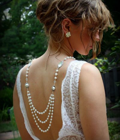 The back necklace! Do you like this trend? #blushprom Backdrop Necklace, Vintage Wedding Jewelry, Backdrops Necklace, St Louis Wedding, Pearl Necklace Wedding, Back Necklace, Pearl And Lace, Necklace Wedding, Ivory Pearl