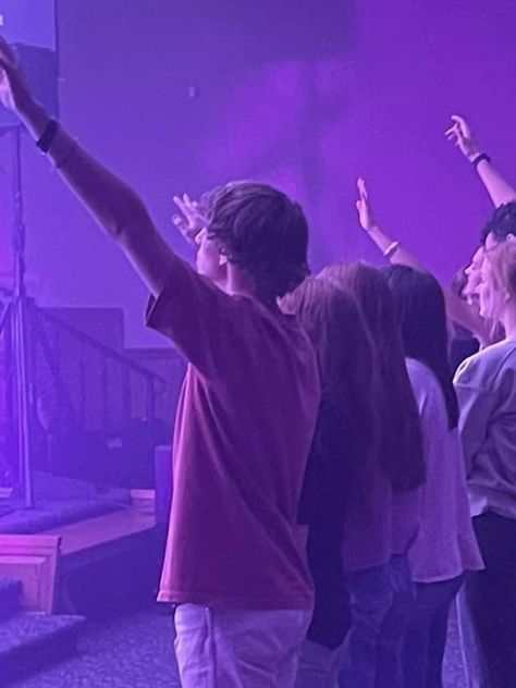 Dream Vision Board Pictures, Church Boy Aesthetic, Christian Pictures Aesthetic, Worship Together Couples, Worshiping Couples, Christian Boys Aesthetic, Church Friends Aesthetic, Church Crush, Church Aesthetic Christian