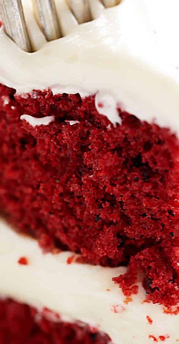 9 X 13 Red Velvet Cake, Super Moist Red Velvet Cake, Moist Red Velvet Cake Recipe, Open Oven, Moist Red Velvet Cake, Red Velvet Poke Cake, Tiramisu Trifle, Best Red Velvet Cake, Cake For Two