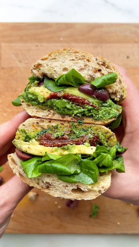 Veggie Sandwich Recipes Healthy, Sun Dried Tomato Sandwich, Crossaint Sandwich, Rubin Sandwich, Ploughmans Sandwich, Epic Sandwiches, Croissant Ideas, Sourdough Sandwich Recipes, Feta Sandwich