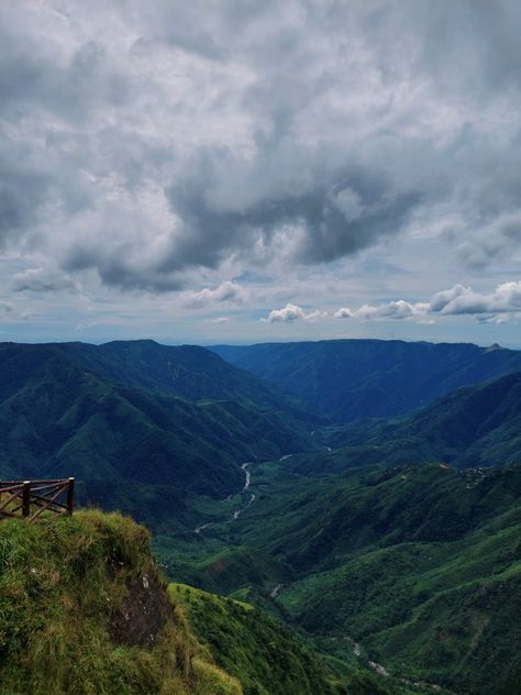 Cousins Trip, Mountains Aesthetic, Shillong, Motivational Movie Quotes, Northeast India, Nature View, Happy Foods, Aesthetic Photography Nature, Photography Nature