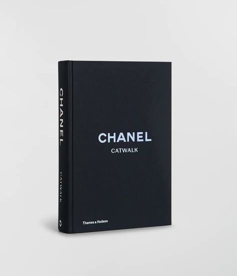 Chanel Catwalk Book, Chanel Catwalk, Minimal Book, Teen Doctor, Chanel Collection, Book Corners, New Year New Me, Organic Beauty Brands, New Edition