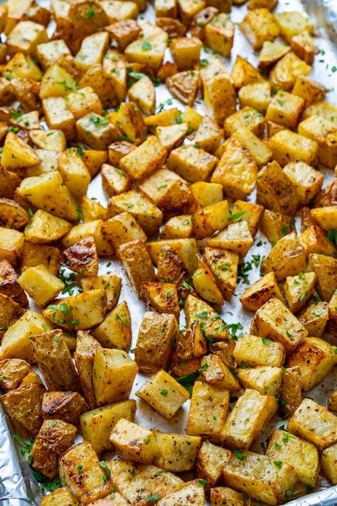 Crispy Roast Potatoes Roasted Golden Potatoes In Oven, Crispy Golden Potatoes, Crispy Roasted Potatoes In Oven, Brown Potato Recipes, Roasted Golden Potatoes, Oven Veggies, Golden Potato Recipes, Easy Potatoes, Golden Potatoes