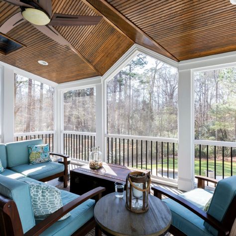 Imagine sipping your morning coffee or winding down at sunset in this serene screened-in porch 🌿✨ With natural wood accents and a cozy seating area, it’s the perfect spot to embrace the outdoors while staying comfortable year-round. The best part? A ceiling fan for those warm summer days and views that go on forever. Who wouldn’t want to relax here? Covered Deck Designs, Covered Back Porches, Accessories Pictures, Covered Patio Design, Screened Porch Designs, Patio Deck Designs, Covered Deck, Deck Designs Backyard, Backyard Porch