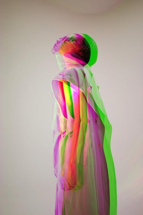 Neon Colors Aesthetic, Neon Fashion Aesthetic, Glitch Fashion, Photoshop Aesthetic, Glitch Photography, Neon Photo, Colourful Photography, Neon Graphics, Neon Photography