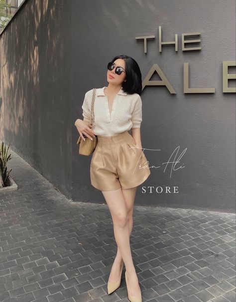 Korean Tita Outfits, Classy Outfit For Petite Women, Korean Classy Outfits Summer, Tita Outfit Ideas Aesthetic, Shorts Outfits Women Korean, Simple Outfit Ideas Casual Classy, Tita Outfits Ideas, Korean Outfits Shorts, Korean Shorts Outfits Women