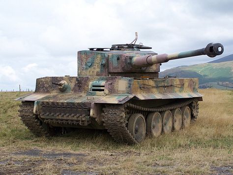 Replica Tiger Tank Cromwell Tank, Wwii Vehicles, Germany Ww2, Military Artwork, Tiger Tank, Ww2 Tanks, Military Modelling, German Tanks, World Of Tanks