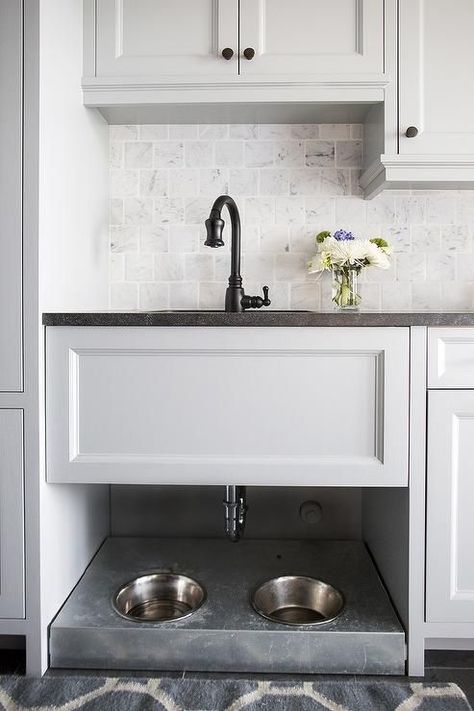 Mudroom with Pull Out Pet Food Bowls - would love this! Transitional Laundry Room, Laundry Room/mud Room, Modern Basement, Laundry Room Sink, Mudroom Laundry Room, Laundry Room Remodel, Dog Rooms, Laundry Mud Room, Laundry Room Storage