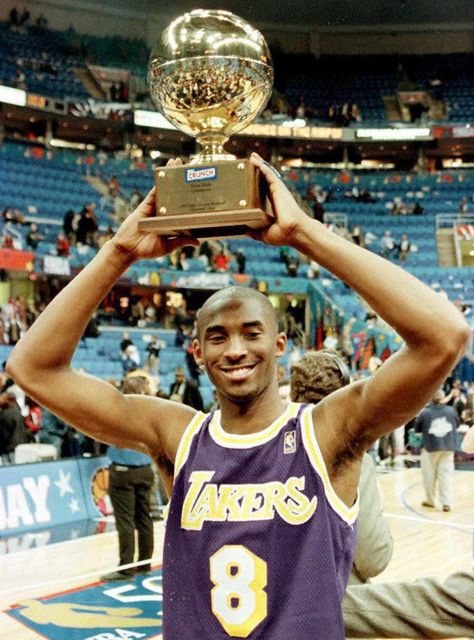 Kobe Bryant, 1997 - Photos - Kobe Bryant to retire: A look back at ... Kobe Bryant Dunk, Bryant Lakers, Kobe Bryant Family, Kobe & Gigi, Kobe Bryant Pictures, Kobe Bryant Black Mamba, Kobe Bryant Wallpaper, Nba Pictures, Nba Stars