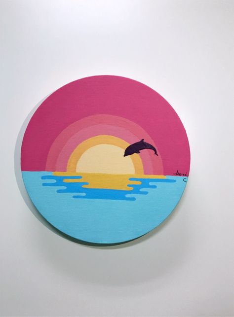 Aesthetic Circle Painting, Circle Canvas Painting Simple, Simple Circle Paintings, Cute Paintings On Circle Canvas, Cute Easy Animal Paintings, Mini Circle Canvas Paintings, Circle Canvas Painting Acrylics, Circle Canvas Art Ideas, Paintings On Circle Canvas