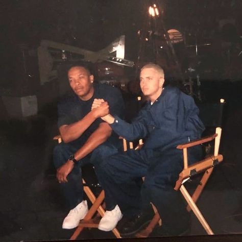 Eminem And Dr Dre, 90s Pics, 2000s Rap Aesthetic, Eminem Dr Dre, The Eminem Show, 90s Rappers, Eminem Photos, Eminem Slim Shady, The Real Slim Shady