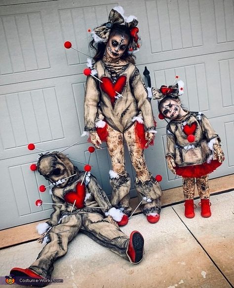 Vodo Doll Costume, Voo Doo Doll Costume Diy, Voodoo Dolls Costume, Voodoo Party Decorations, Costume Ideas For Work, Voodoo Decor, Voodoo Doll Halloween Costume, Diy Voodoo Doll Costume, Diy Voodoo Dolls