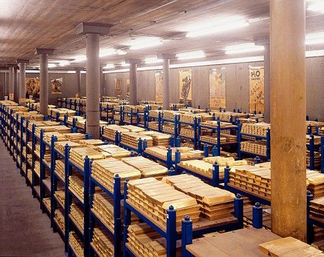 The bank of England Gold Vault from "15 Most Impenetrable Bank Vaults" - Silver Vaults, Gold Vaults | CMI Gold and Silver (website, click picture for link) Gold Vault, Gold Mines, Gold Reserve, Gold Bullion Bars, Gold Investments, Bank Of England, Money Stacks, Gold Bars, Gold Stock