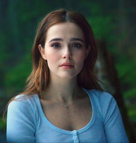 Zoey Deutch Red Hair, Zoey Deutch Aesthetic, Zooey Deutch, Zoey Deutch Movies, Zoey Deutch Vampire Academy, Zoey Deutsch, Zoe Deutch, Before I Fall, Old Character