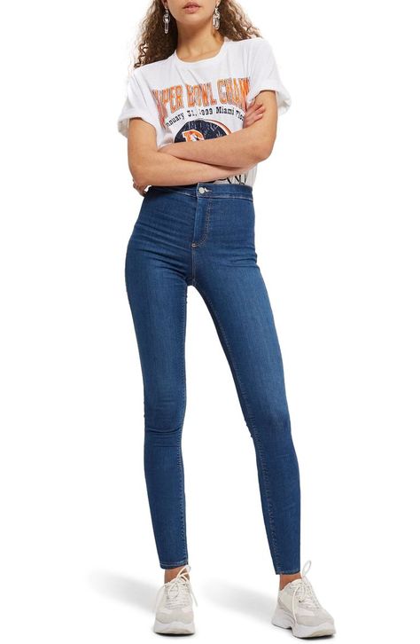 12 Best High-Waisted Jeans for Women, According to Stylists Jeans For Big Thighs, Jeans For Petite Women, Jeans Guide, Joni Jeans, Flattering Jeans, Top Jeans, Topshop Jeans, Jean Trends, Dark Wear