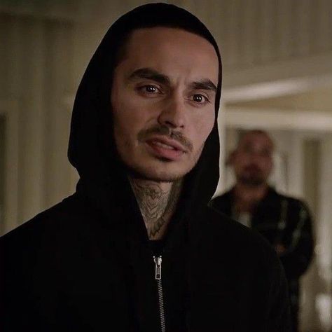 Many Montana Rio, Rio From Gg, Rio Good Girls Icon, Rio Good Girls Aesthetic, Rio From Good Girls Aesthetic, Rio Aesthetic, Manny Montana, Edgars Haircut, Clap Clap