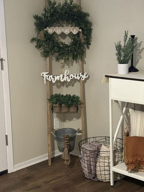 We Love Farmhouse! | Just missing a little pillow to go in the bucket ❤️ | Facebook Ladder Decor Living Room, Farmhouse Ladder Decor, Mini Ladder Decor, Rustic Ladder Decor, Ladder Decor Ideas, Farmer House, Tall Ladder, Farmhouse Ladder, Ladder Ideas