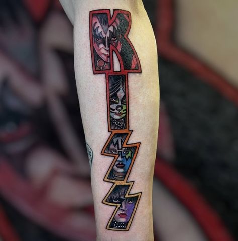 KISS ❤️‍🔥 Kiss Band Tattoo, Kiss Tattoo Ideas, Kiss Tattoo, Kiss Logo, Kiss Tattoos, Kiss Band, Band Tattoo, Dope Tattoos, Drawing Ideas