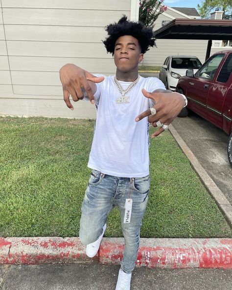 @ yungeenace Purple Jeans Outfit, Yungeen Ace, White Tees Outfit, Jeans Outfit Ideas, Jeans Outfit Men, Purple Jeans, Black Boy, Streetwear Mens, Mens Nike Shoes