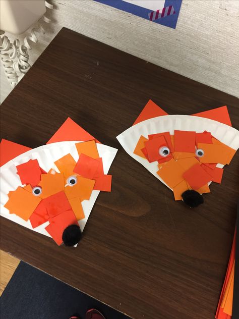 Preschool Fall Animal Crafts, Crafts For The Color Orange, Fall Animals Crafts For Toddlers, Autumn Art Ideas Eyfs, Orange Art Preschool, Orange Craft Preschool, Orange Color Crafts Preschool, Preschool Orange Activities, Autumn Animals Preschool