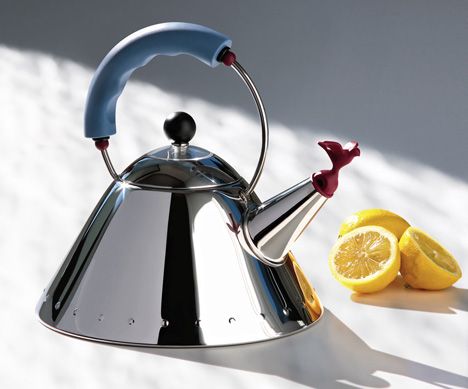 9093 kettle by Michael Graves for Alessi Alessi Kettle, Michael Graves, Induction Cooking, Induction Cooktop, European Art, Elements Of Art, Tea Kettle, Diy Outdoor Furniture, Night Lamps