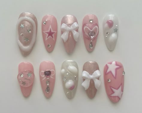 Hearts Acrylic Nails, White Press On Nails, Fake Nails Designs, Asian Nails, Nail Candy, Pretty Gel Nails, Really Cute Nails, Soft Nails, Nails Manicure