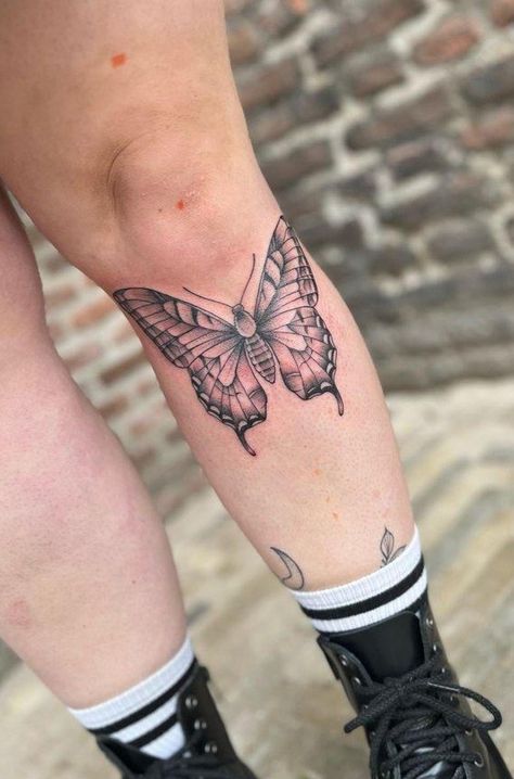 Butterfly Under Knee Tattoo, Butterfly Tattoo On Knee, Butterfly Above Knee Tattoo, Butterfly Knee Tattoo, Under Knee Tattoo, Knee Tattoo, Makeup Tattoos, Butterfly Tattoo, Tatting