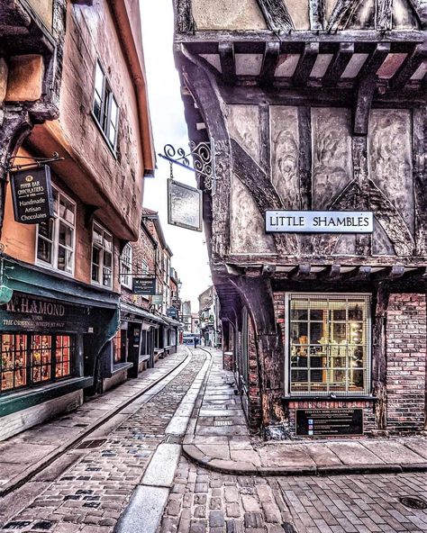 Exploring GB - The Shambles in York is one of the... York Shambles, The Shambles, Scifi Interior, Architectural Fashion, Narrow Street, York Uk, Timber Buildings, Street Painting, Somewhere In Time