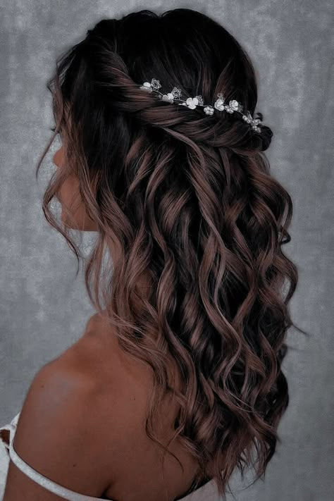 Cute Prom Hairstyles, Simple Prom Hair, Quince Hairstyles, Long Hair Wedding Styles, Prom Hairstyles For Long Hair, Peinados Fáciles Para Cabello Corto, Wedding Hair Inspiration, Hairdo For Long Hair, Hoco Hair