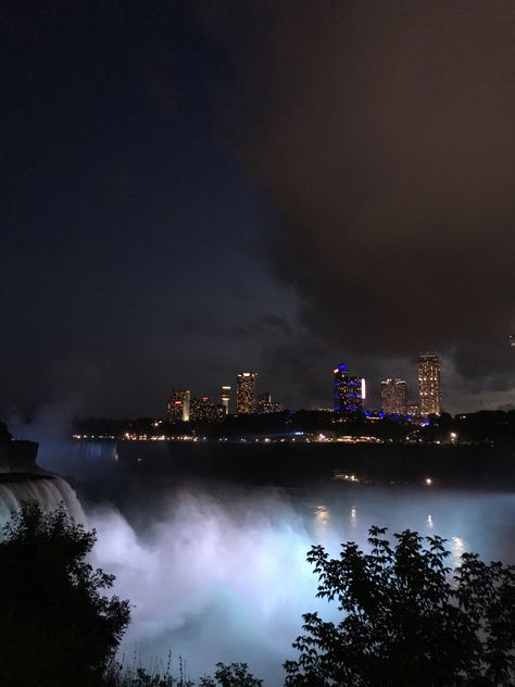 Niagara Falls At Night, Niagara University, Bedroom Inspo, Niagara Falls, Places To See, At Night, New York Skyline, Toronto, Vision Board