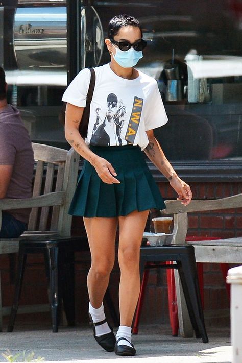 Zoe Kravitz Style, Neo Grunge, Tennis Skirt Outfit, Looks Pinterest, Tokyo Street Fashion, Tennis Skirts, Zoe Kravitz, Skirt Trends, Looks Street Style