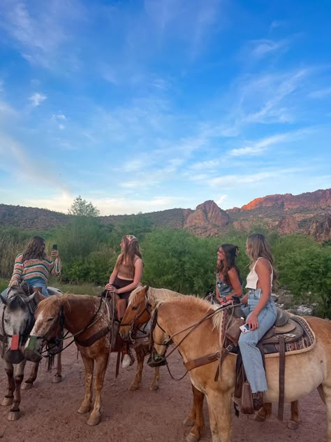 Vacation Horseback Riding Outfit, Horseback Riding In The Mountains, Friends Horse Riding, Horseback Riding With Friends, Arizona Horseback Riding, Desert Horse Riding, Hawaii Horseback Riding, Spirit Riding Free Aesthetic, Horseback Riding Aesthetic Western