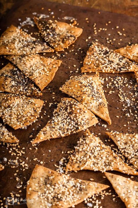 Lavash Crackers Recipe, Lavash Bread Recipe, Lavash Crackers, Savory Crackers, Crackers Homemade, Seed Crackers Recipe, Lavash Bread, Savoury Crackers, Middle Eastern Style