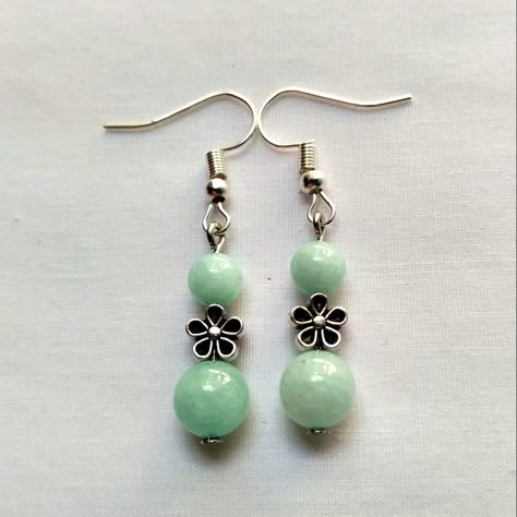 Dangle Bead Earrings Diy, Handmade Earrings With Beads, Dangly Beaded Earrings, Earrings Making Ideas, Crystal Bead Earrings, Handmade Jade Dangle Jewelry, Handmade Green Beaded Dangle Earrings, Handmade Green Flower Bead Earrings, Earrings Design