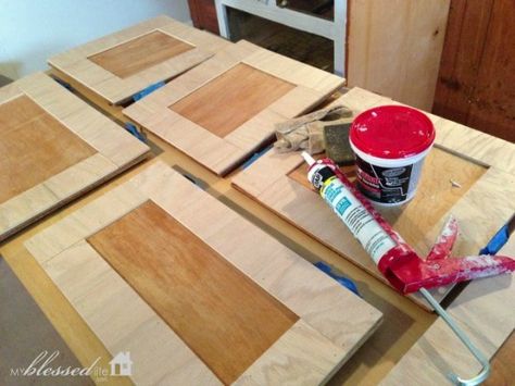 How To Update Kitchen Cabinet Doors On A Dime! Update Kitchen Cabinet Doors, Update Kitchen, Update Kitchen Cabinets, Redo Cabinets, Cabinet Refacing, New Kitchen Cabinets, Kitchen Cabinets Makeover, Cabinet Makeover, Kitchen Cabinet Doors