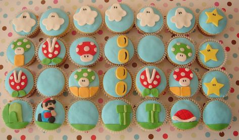 Super Mario - cupcakes Photo Mario Cupcakes, Super Mario Cupcakes, Mario Bros Cake, Super Mario Cake, Cupcake Photos, Mario Cake, Mario Bros Birthday, Super Mario Birthday Party, Mario Birthday Party