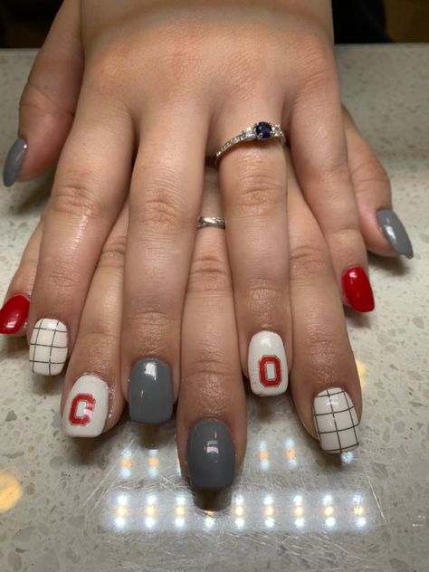 Football Fingernails, Ohio State Nails, Football Nails, Osu Football, Classy Acrylic, School Nails, Classy Acrylic Nails, Makeup Tricks, Fall Nails