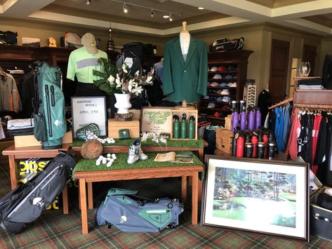 Golf Shop Displays Visual Merchandising, Golf Pro Shop Display, Golf Shop Displays, Proshop Displays, Merchandise Display Table, Golf Merchandising, Golf Merchandise, Shop Merchandising, Golf Bar