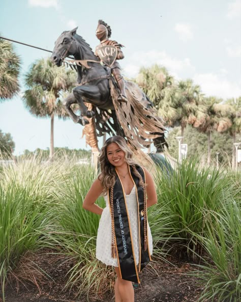 Graduation Pictures Ucf, Ucf Graduation Pictures, Ucf Graduation, Ucf Grad, College Grad Photos, Grad Session, Graduation Pic Ideas, Grad Poses, Graduation Picture Ideas