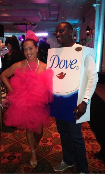 Pink Loofah and Dove Soap!!! Soap And Loofah Costume, Pink Loofah, Teenage Halloween Costumes, Dove Soap, Duck Costumes, Duo Costumes, Halloween Coustumes, Best Friend Halloween Costumes, Pretty Halloween Costumes