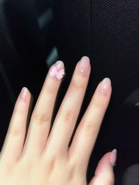 Cute Nails Douyin, Coquette Nails Natural, Coquette Nails Short Simple, Pink Douyin Nails Almond, Short Nails With Bow Charm, Korean Glass Nails Short, Easy Douyin Nails, Douyin Short Nails, Nails With Charms Simple