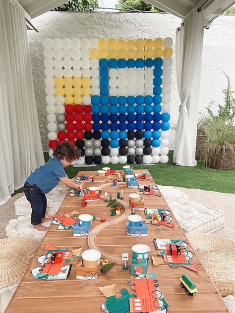 Train Theme Birthday Party Activities, Train Theme Balloon Garland, Train Station Birthday Party, Train Birthday Centerpieces, 4th Birthday Train Theme, Trains Birthday Party Theme, Train Birthday Activities, Train Party Activities, Three Year Old Train Birthday Party