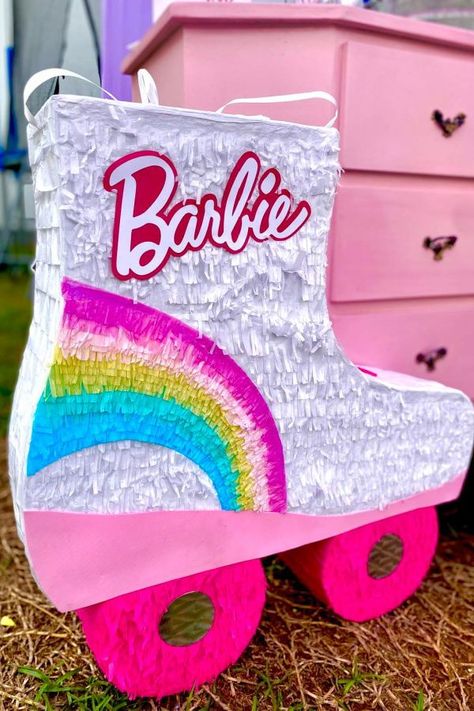 Barbie 6 Birthday Party, Barbie Birthday Pinata, Barbie Party For Kids, Barbie Bowling Party, Barbie Birthday Party Ideas For Kids, Barbie Birthday Games, Rainbow Barbie Birthday Party, Retro Barbie Birthday Party, Barbie Birthday Party Activities