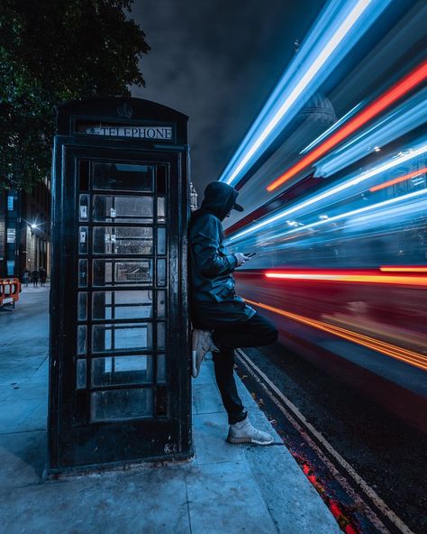 Moody Street Photos Of London After Dark By Luke Holbrook Light Trail Photography, Night Street Photography, Street Photography Urban, Long Exposure Photos, Light Painting Photography, Night Time Photography, Dark Street, Night Portrait, Fotografi Digital