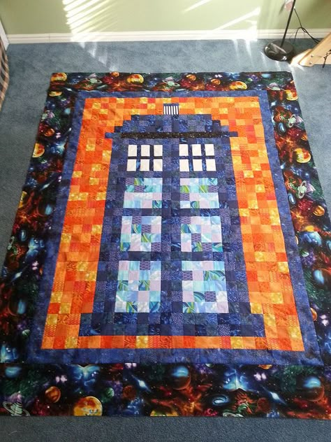 TARDIS Quilt | by caligirl_78 Doctor Who Quilt, Doctor Who Crafts, Crochet Graphs, Quilt Big, Nerd Crafts, Nancy Zieman, 13th Doctor, Blog Art, Quilt Block Pattern